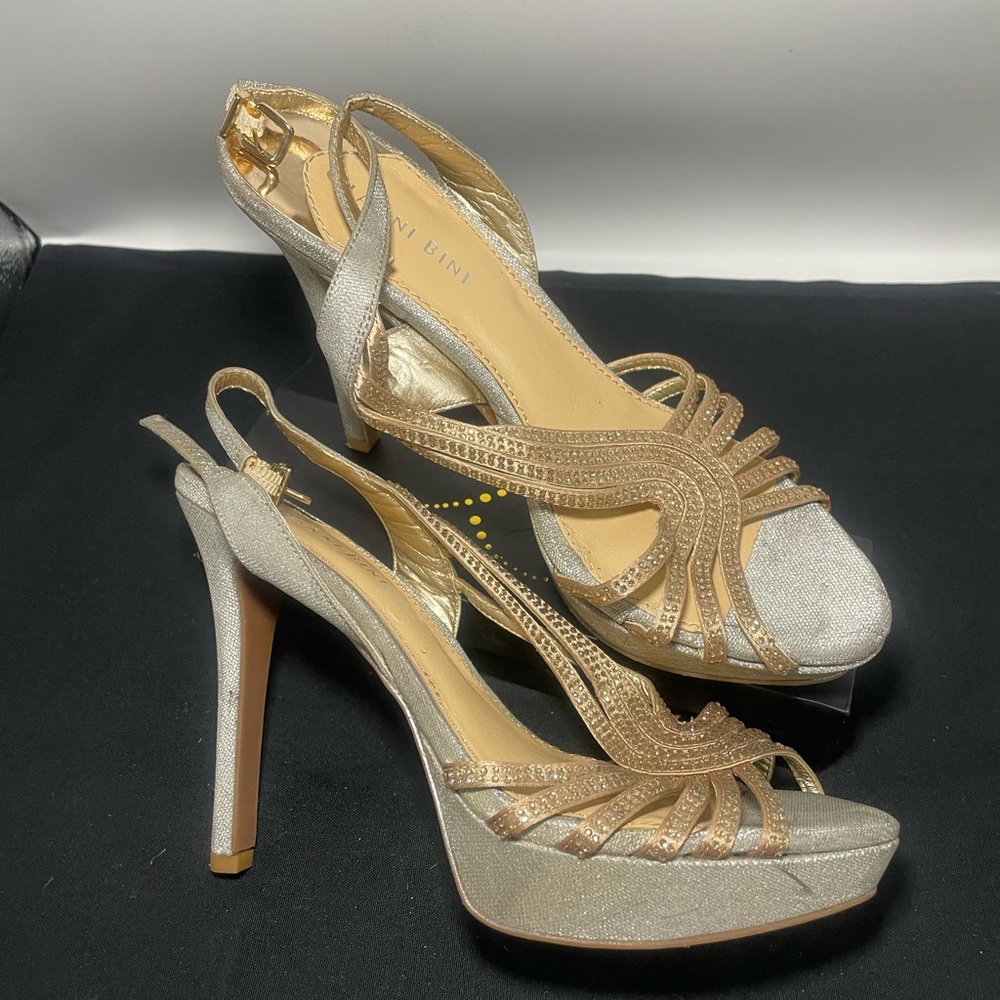 Women’s pump heels